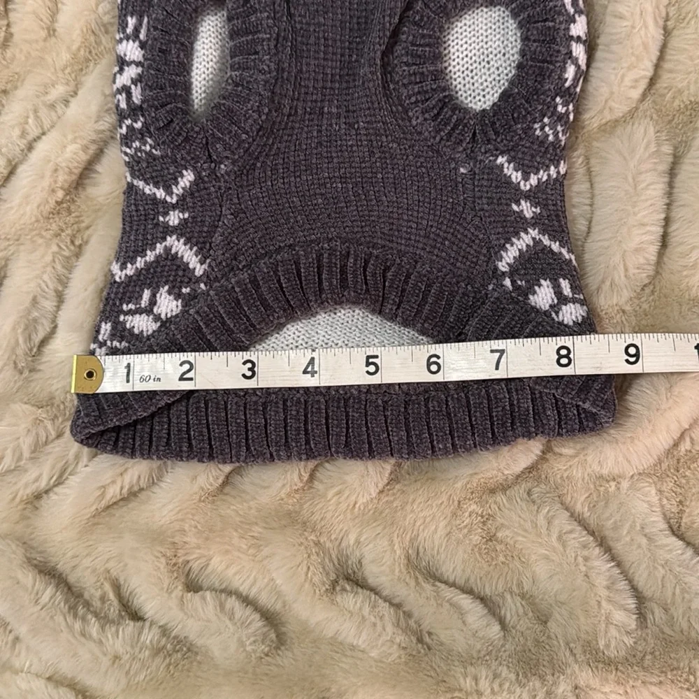 Bee & Willow Grey/white pet dog sweater XS/S